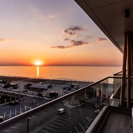Zora Sunrise Năvodari